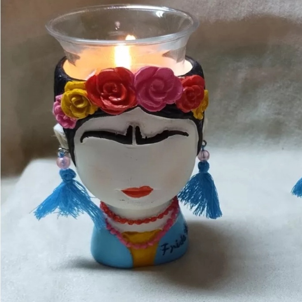 Frida Kahlo tea light holder
I only have one- new never used candle not included